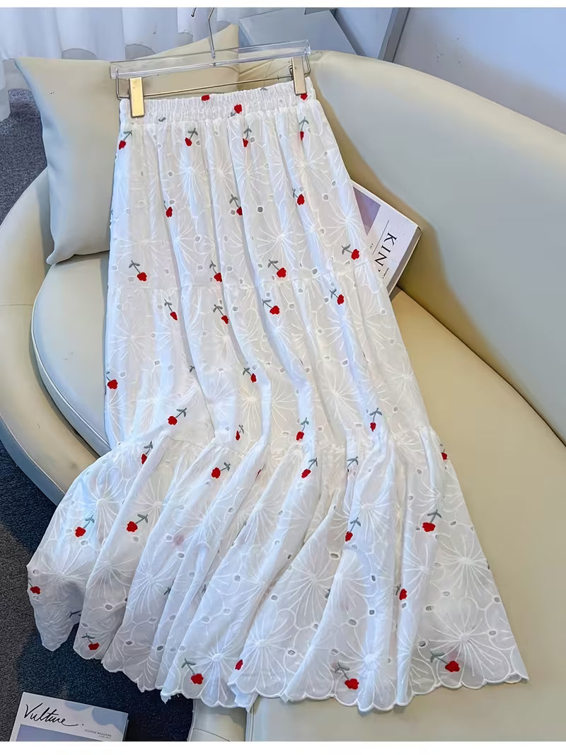 Jupe Longue Blanche Brodée Cerises – Taille Élastique & Style Bohème